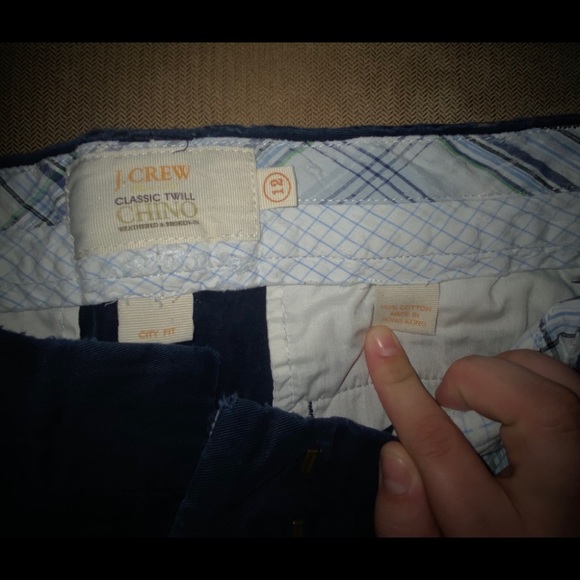 J CREW-CLASSIC TWILL SHORTS CHINO-CITY FIT-SIZE 12 - Picture 3 of 3